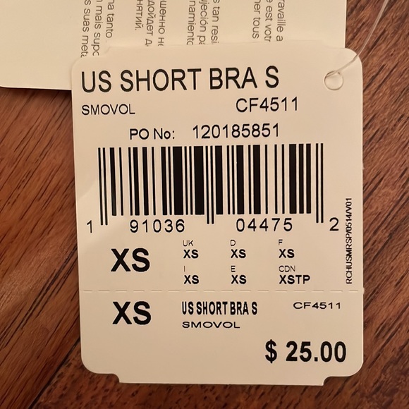 Womens sports bra, NEVER WORN. - Picture 4 of 4
